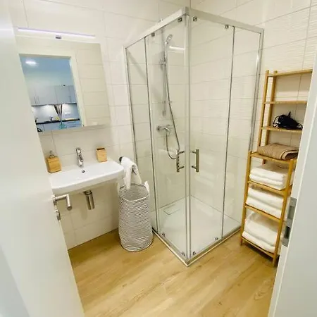 아파트 Luxury 2023 Flat In Center- Hol 1